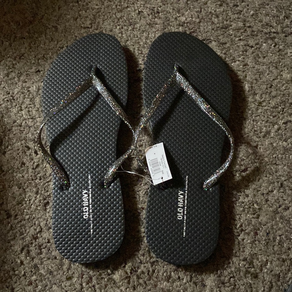 Old Navy Flip Flops Size 8